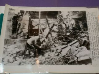 Wwii Ap Wire Photo German Civilian Digs In Ruins Of Home Didweiler,  Germany Ds784