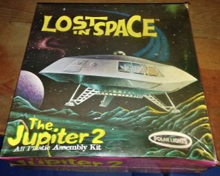 Lost In Space The Jupiter 2 1998 Polar Lights Model Kit & Vintage