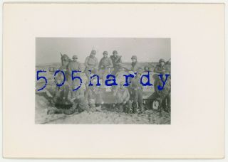 Wwii Us Gi Photo - 540th Engineers On Us Captured German Self - Propelled Gun 1