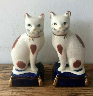 Vintage 2 Fitz & Floyd Porcelain Cats On Blue Pillows Figurines Bookends