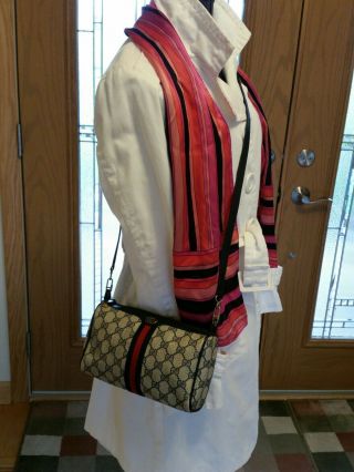 Authentic Vintage Gucci Web Crossbody Shoulder Bag Handbag Purse Gg Logo Stripe