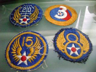 Ww 2 Uniform Patches,  And Booklet Of Military Insignia