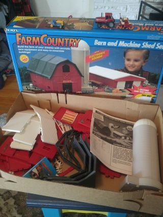 Vintage 1993 Ertl Farm Country Barn And Machine Shed Set 100 Complete With More