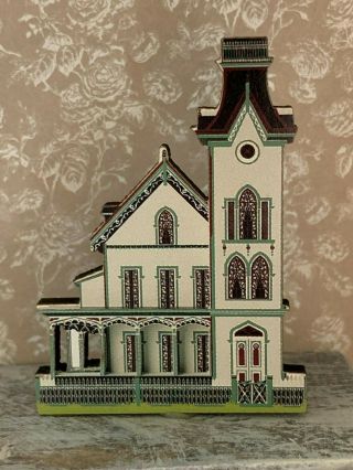 Artisan Miniature Dollhouse Faux Victorian Painted House Room Prop Shelf Sitter