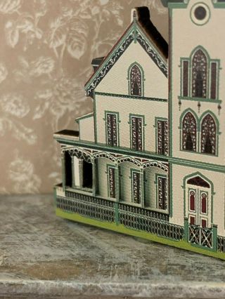 Artisan Miniature Dollhouse Faux Victorian Painted House Room Prop Shelf Sitter 5