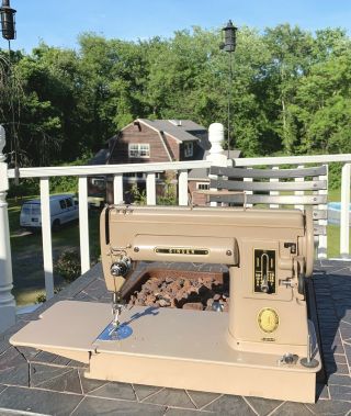 Vintage Singer 301a Sewing Machine.  No Cord/pedal Great Con