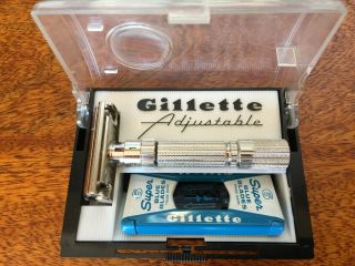 Vintage Gillette 1959 E3 " Fatboy " Adjustable Razor,  With Orig Case Blades