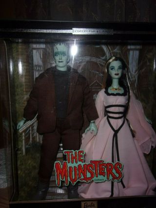 Vntg 2001 Barbie & Ken Dolls The Munsters Giftset 50544 Collector Edition