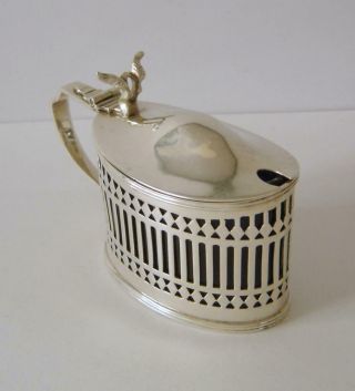 A Good Quality Antique Heavy Sterling Silver Mustard Pot Chester 1897 84 Grams