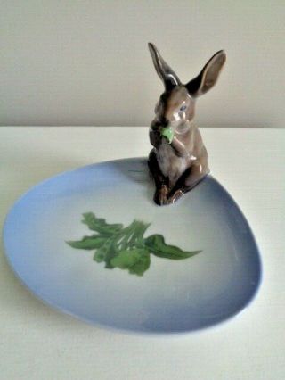 Vintage Royal Copenhagen Denmark Porcelain Rabbit Eating Figurine On Dish 878 Zv