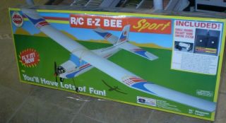 Vintage Cox R/c E - Z Bee Engine Powered.  049 Airplane 55 Ws 90480