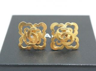 Authentic Chanel Vintage Cc Logo Clip - On Earrings 97p