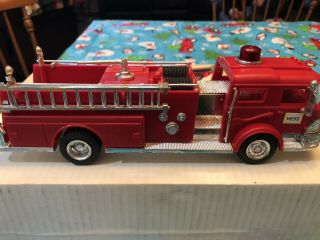 - Vintage - 1970 Hess Fire Truck And Inserts (british Crown Of Hong Kong)