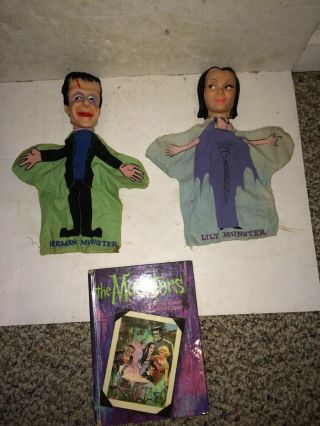 3 Vintage 1964 Herman,  Lily Munster Puppets,  1965 The Munsters Book,  Kayro - Vue