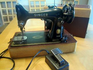 Vintage Singer Portable Sewing Machine 99k Cat.  No.  Rf 5 - 8 With Pedal