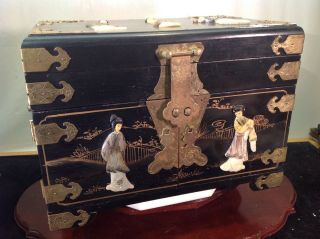 Vtg Black Asian Wood Jewelry Box Hand Carved Geisha Girls Solid Brass Hardware