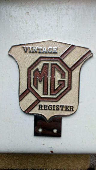 Vintage Mg Vintage Register Car Club Car Badge / Mascot Vgc