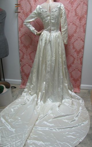 VTG 1940s USO BRIDE Ivory RAYON SATIN WEDDING GOWN Beading/Pearls BUTTON - BACK NR 4