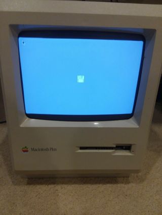 Vintage Apple Macintosh Plus 1mb Platinum