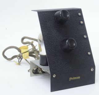 1930s vintage Philmore Radio Receiver 2 tube slant front panel non - crystal set 2