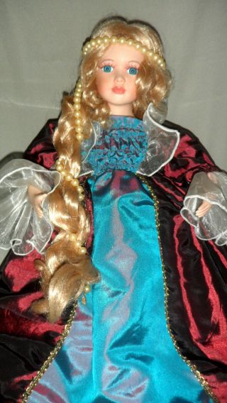 Vintage PRINCESS RAPUNZEL porcelain 16 