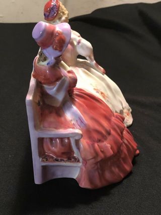 Vintage Royal Doulton Figurine The Gossips HN 2025 8