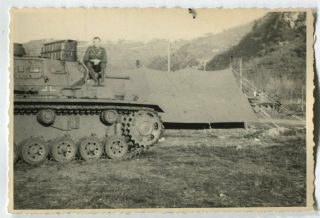 German Wwii Archive Photo: Panzer Iii Tank & Canvas Tent