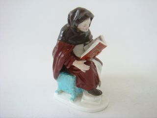 DERBY PORCELAIN RARE EARLY FIGURE OF A SEATED MONK READING BIBLE C1770 4