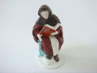 DERBY PORCELAIN RARE EARLY FIGURE OF A SEATED MONK READING BIBLE C1770 5