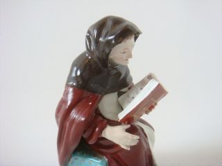 DERBY PORCELAIN RARE EARLY FIGURE OF A SEATED MONK READING BIBLE C1770 9