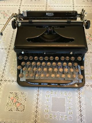 Vintage 1930s Royal Model O Glossy Black Typewriter,