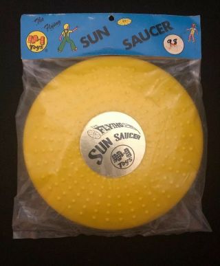 Sun Saucer Vintage 1974 Flying Disc Frisbee By M - I Toys