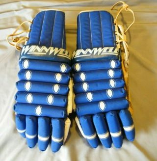 Vintage - Winnwell / Toronto Maple Leafs Style / Pro 684 / Hockey Gloves.