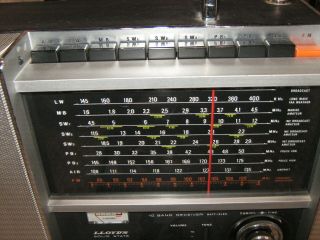Vintage Lloyd ' s Solid State 10 Band Radio Receiver Model 9N24B - 37A VG 4