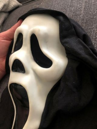 Gen 1? Scream Mask Vintage Cloth Fun World Div Rare Barn Find Shoot Me A Offer 7