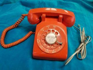 Vintage Itt 500 Orange Rotary Dial Mid Century Desk Phone Telephone