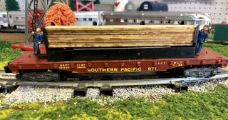 Vintage American Flyer 25016.  Southern Pac.  Operating Lumber Unloading Action Car