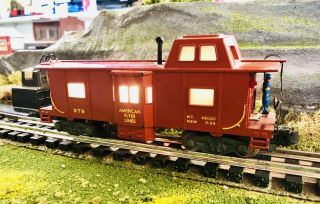 Vintage American Flyer No.  979 Caboose Lighted Bay Window With Operating Brakeman