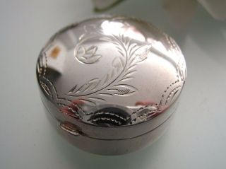 Sterling Silver Big Round Pill Box In Vintage Style With Plant Engraving Design