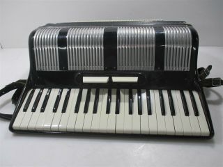 Francini Vintage Piano Accordion 120 Bass Keys Num.  98/ 35 Made in Italy 3