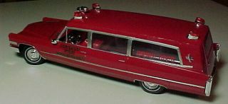 Jo Han 1966 Cadillac Ambulance Pro Built Vintage Scaled 1/25