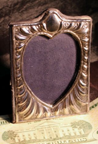 English Sterling Heart Shaped Desk Picture Frame (London,  1961) 3