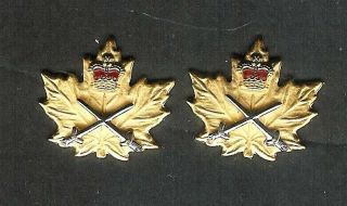 Pair Modern Canadian Forces Cadet Instructor Cadre Land Collar Badges