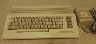 Vintage Commodore C64 64c System W/power Supply
