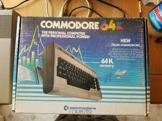 Commodore C64 - Vintage Computer - Retro 4