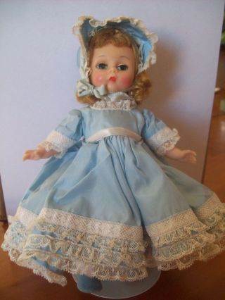 Vintage Madame Alexander " Southern Belle " Bkw 8 " Doll With Stand