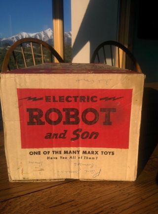 Vintage 1950 ' s Marx Electric Robot and Son Battery Operated Toy with Orig.  Box 8