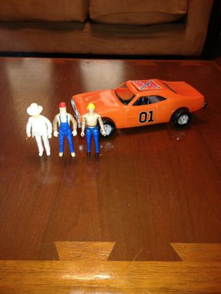 Vintage Mego Dukes Of Hazzard General Lee With Action Figures