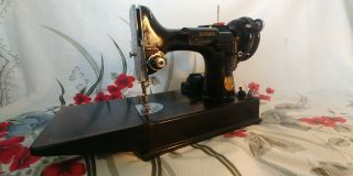Singer Sewing Machine Vintage Featherweight 221 Catelog 3 - 110 Black