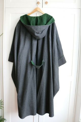 Vintage Women ' s Austrian TYROLER LODEN Coat PONCHO Cape Grey Green Wool 12 / 42 3